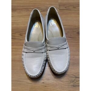 SAS Tripad Comfort Size 7.5 Wide Loafers Bone Cream Shoes